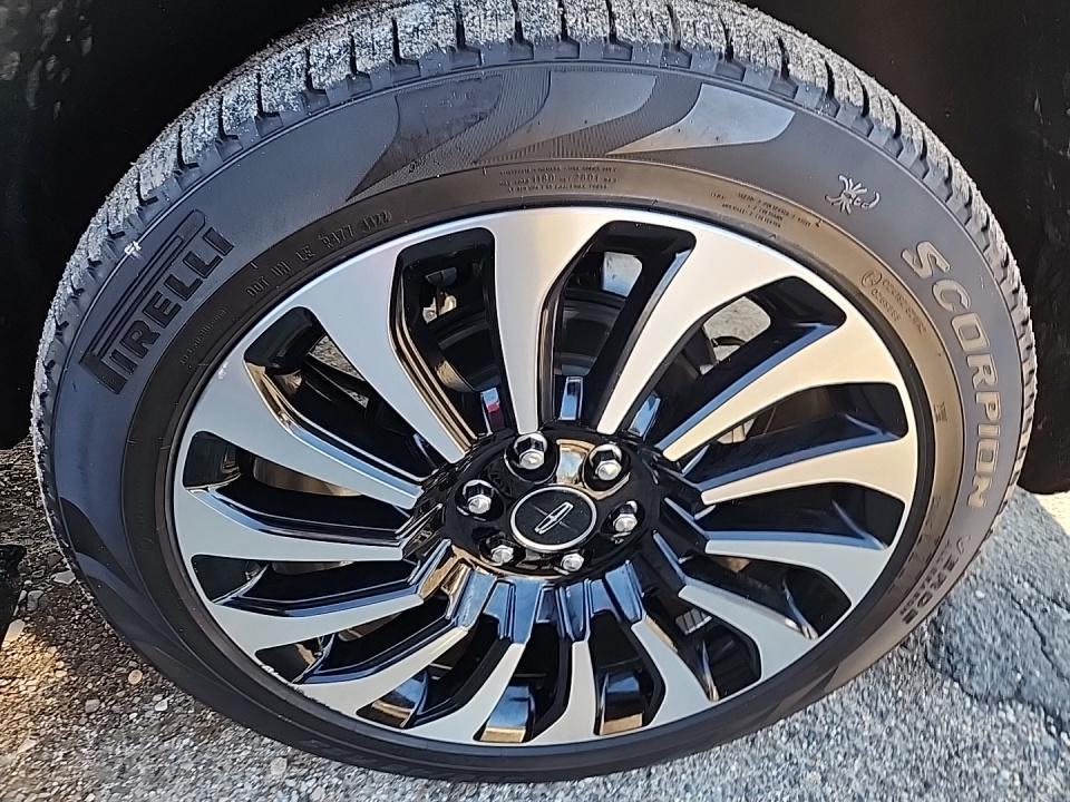 2022 Lincoln Navigator L Black Label AWD