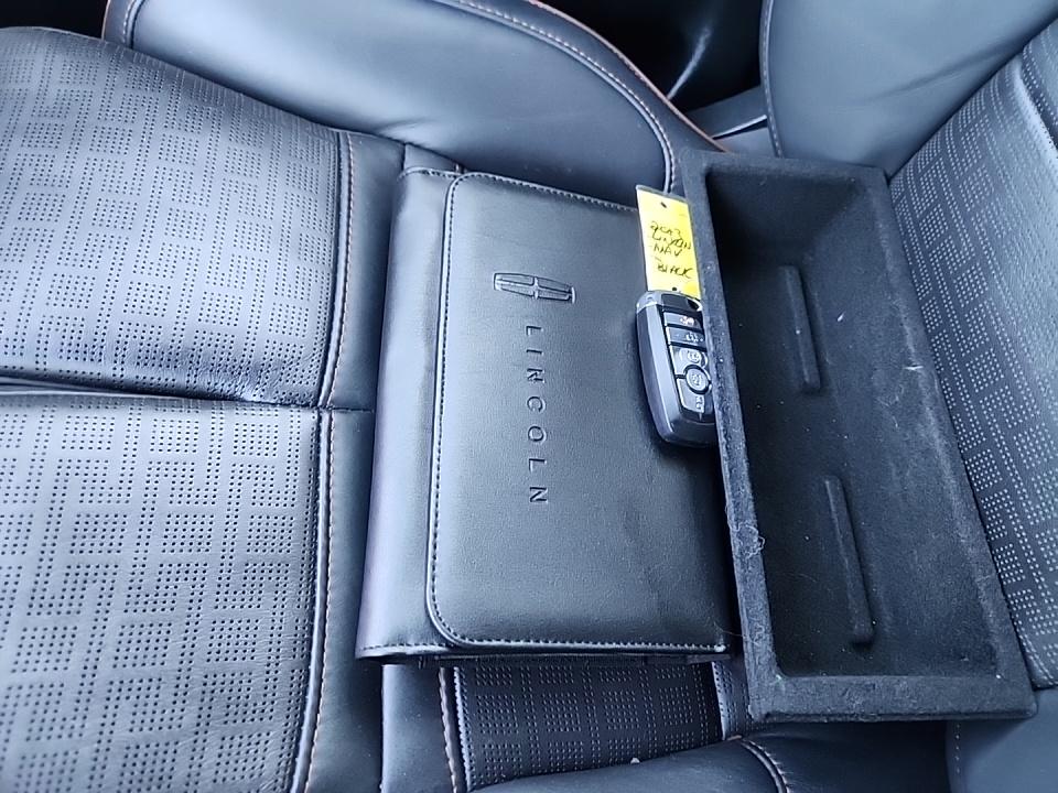 2022 Lincoln Navigator L Black Label AWD