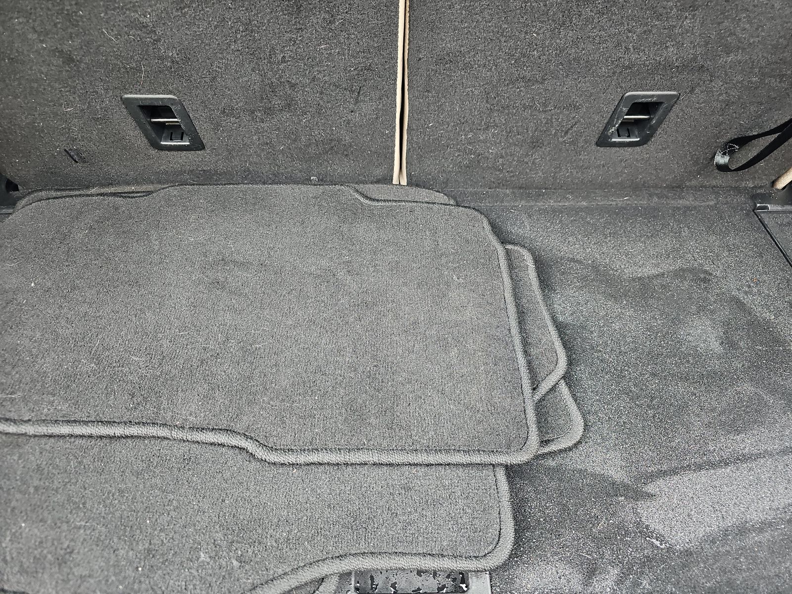 2023 Ford Explorer Base RWD