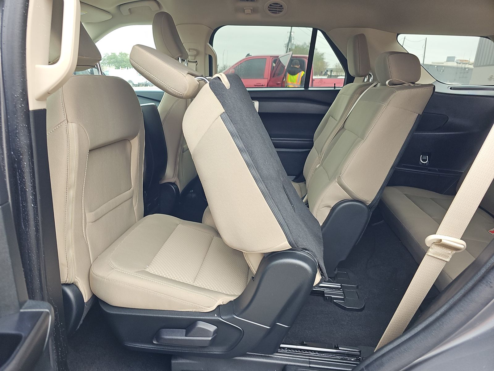 2023 Ford Explorer Base RWD