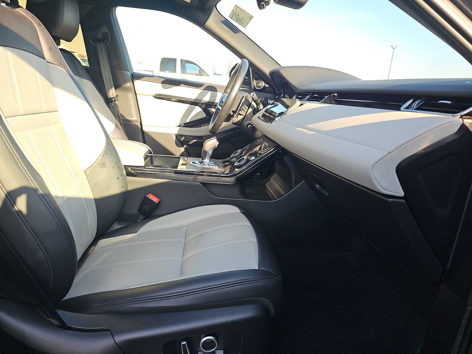 2022 Land Rover Range Rover Evoque R-Dynamic SE AWD