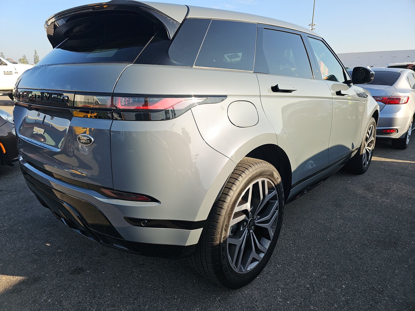 2022 Land Rover Range Rover Evoque R-Dynamic SE AWD