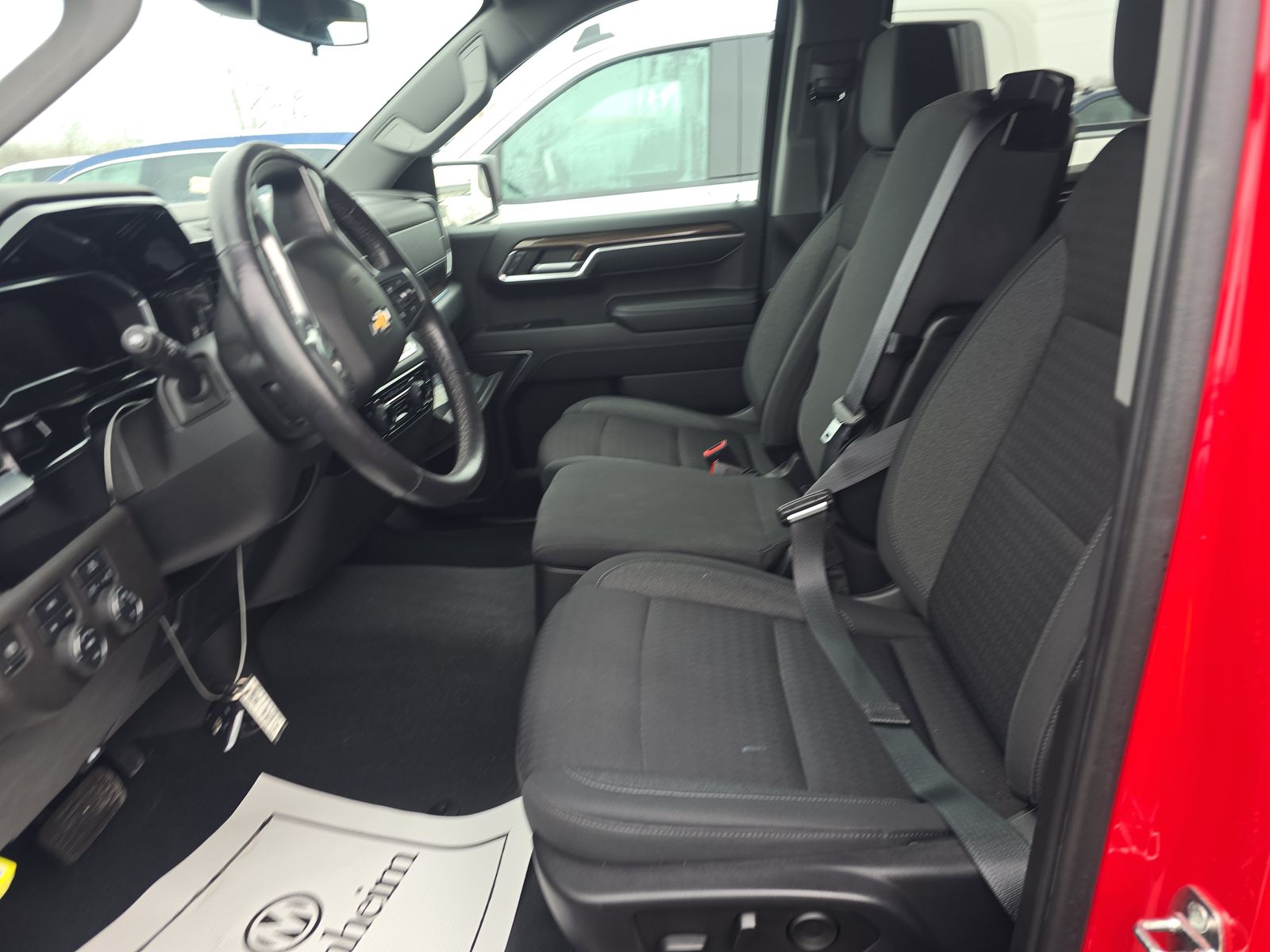 2022 Chevrolet Silverado 1500 LT AWD