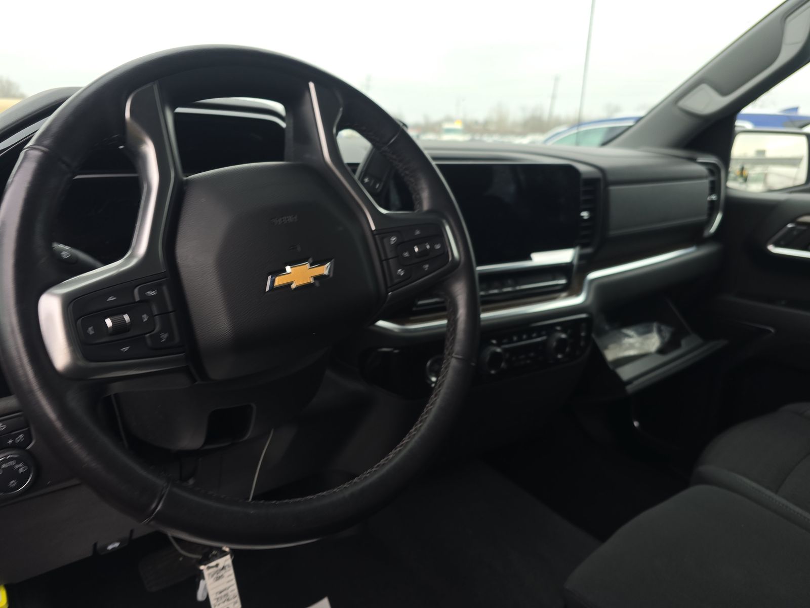 2022 Chevrolet Silverado 1500 LT AWD