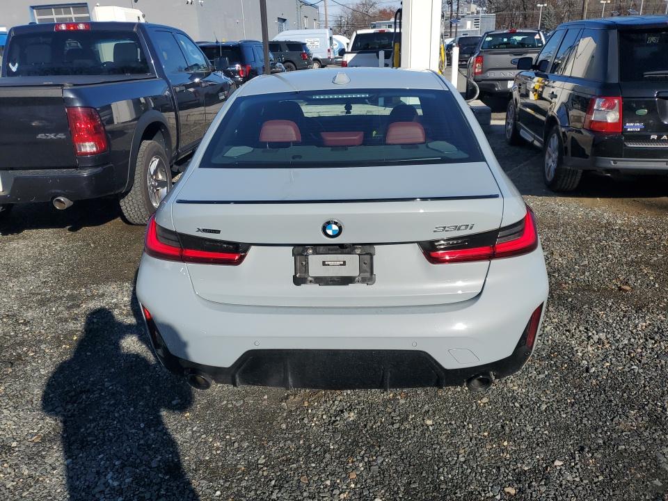 2023 BMW 3 Series 330i xDrive AWD