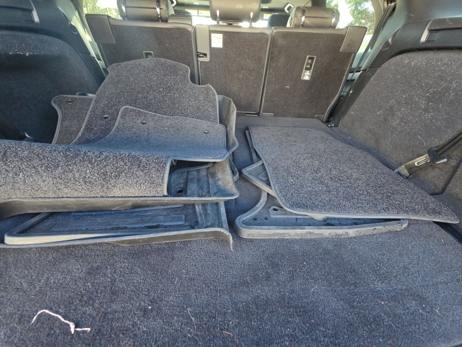 2023 Land Rover Discovery R-Dynamic S AWD