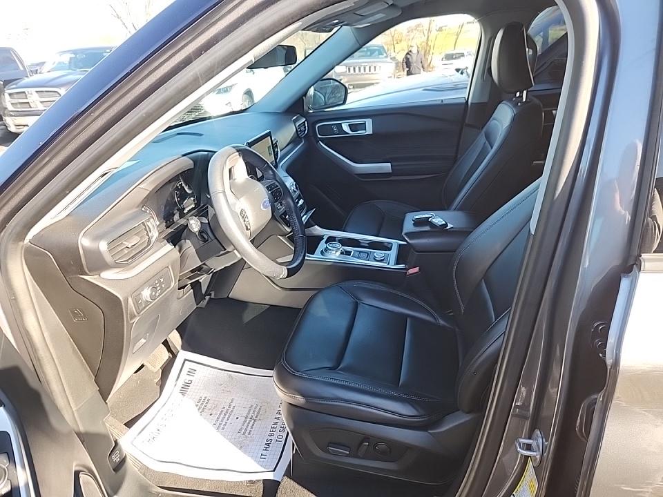 2022 Ford Explorer XLT AWD