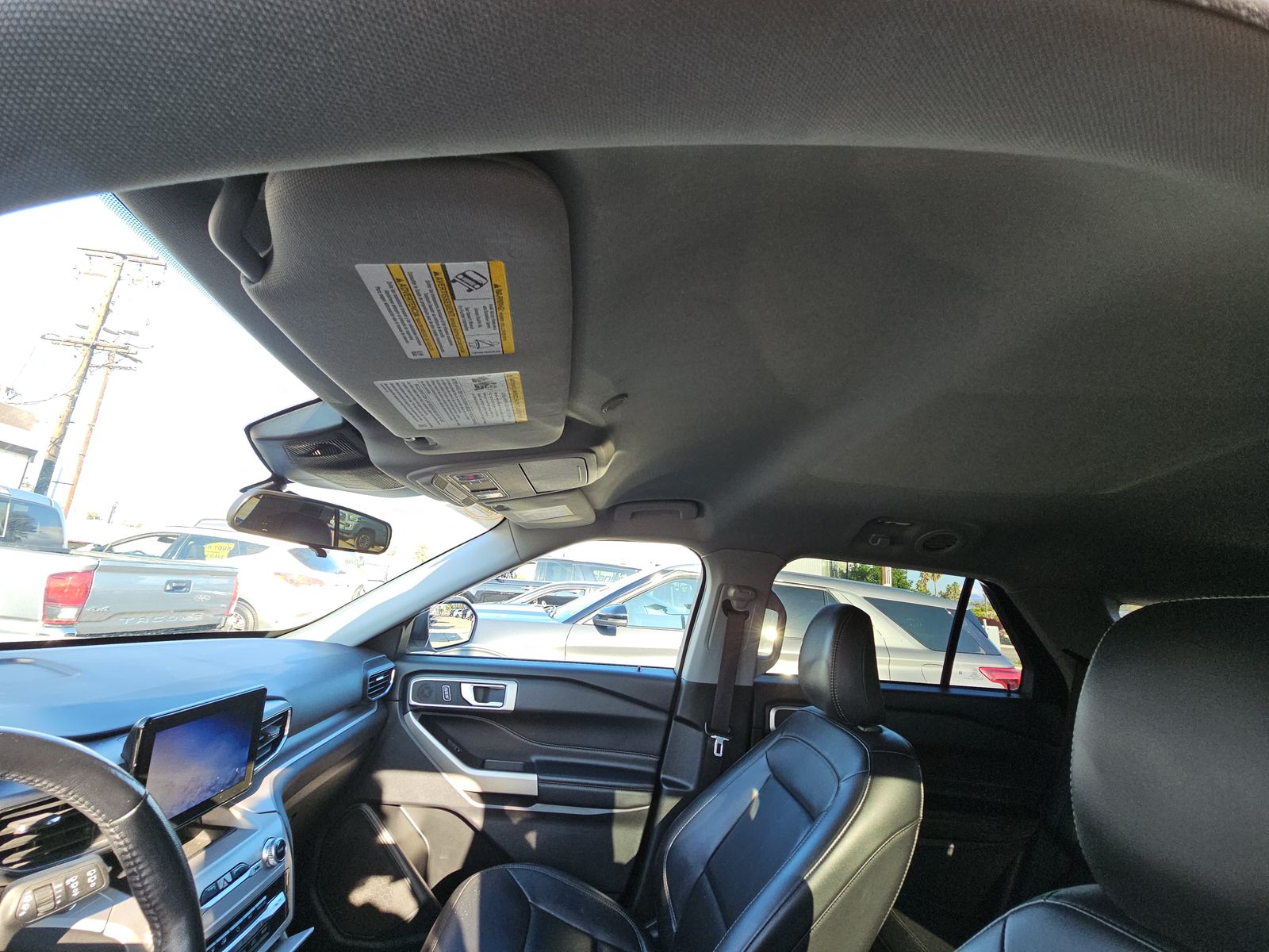 2023 Ford Explorer XLT RWD