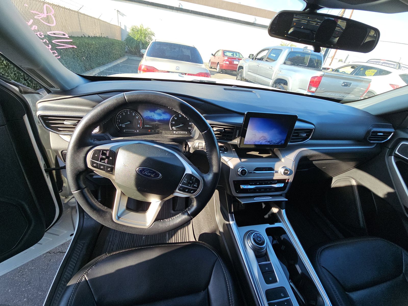 2023 Ford Explorer XLT RWD