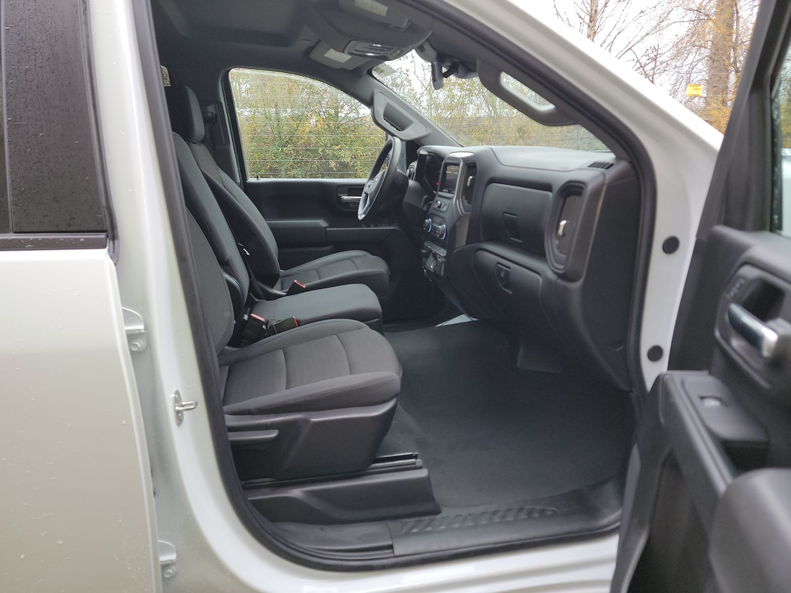 2024 Chevrolet Silverado 2500HD Custom AWD