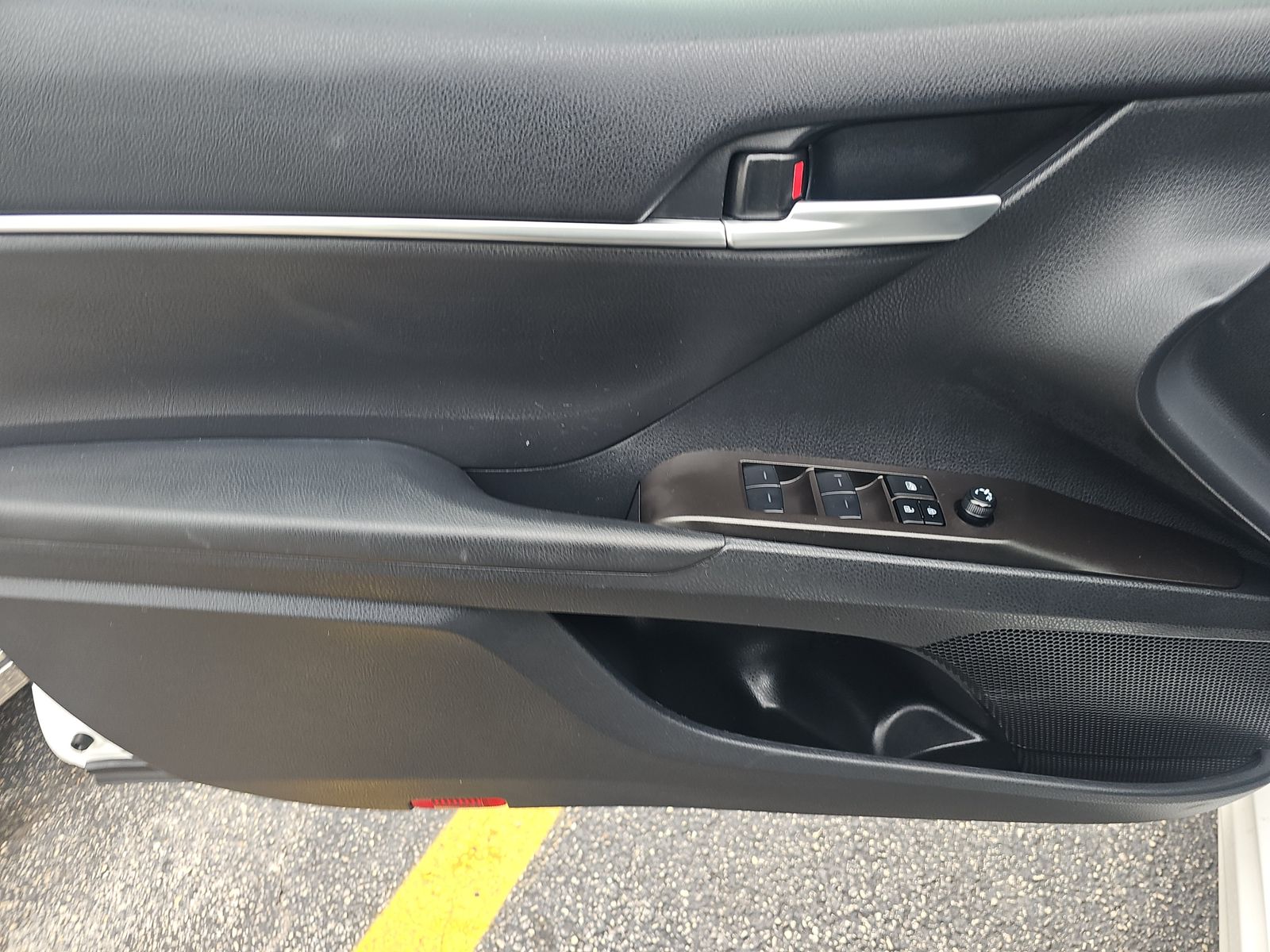 2024 Toyota Camry SE FWD