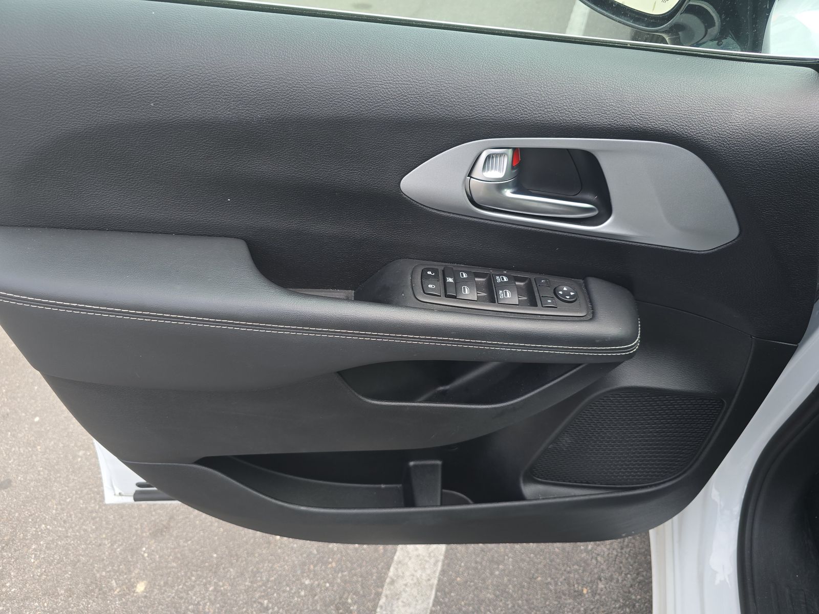 2024 Chrysler Pacifica Touring FWD