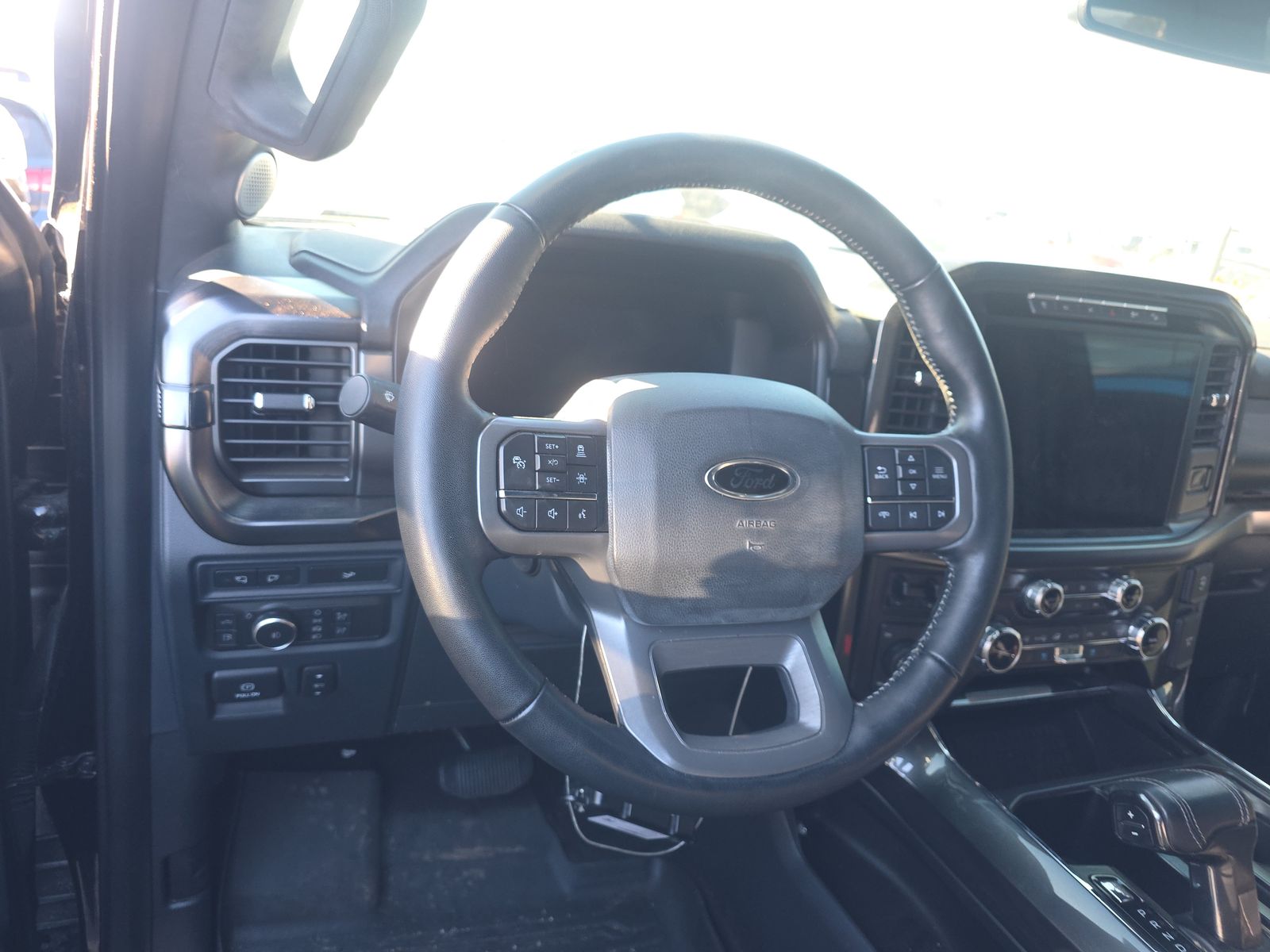 2022 Ford F-150 Hybrid Lariat AWD