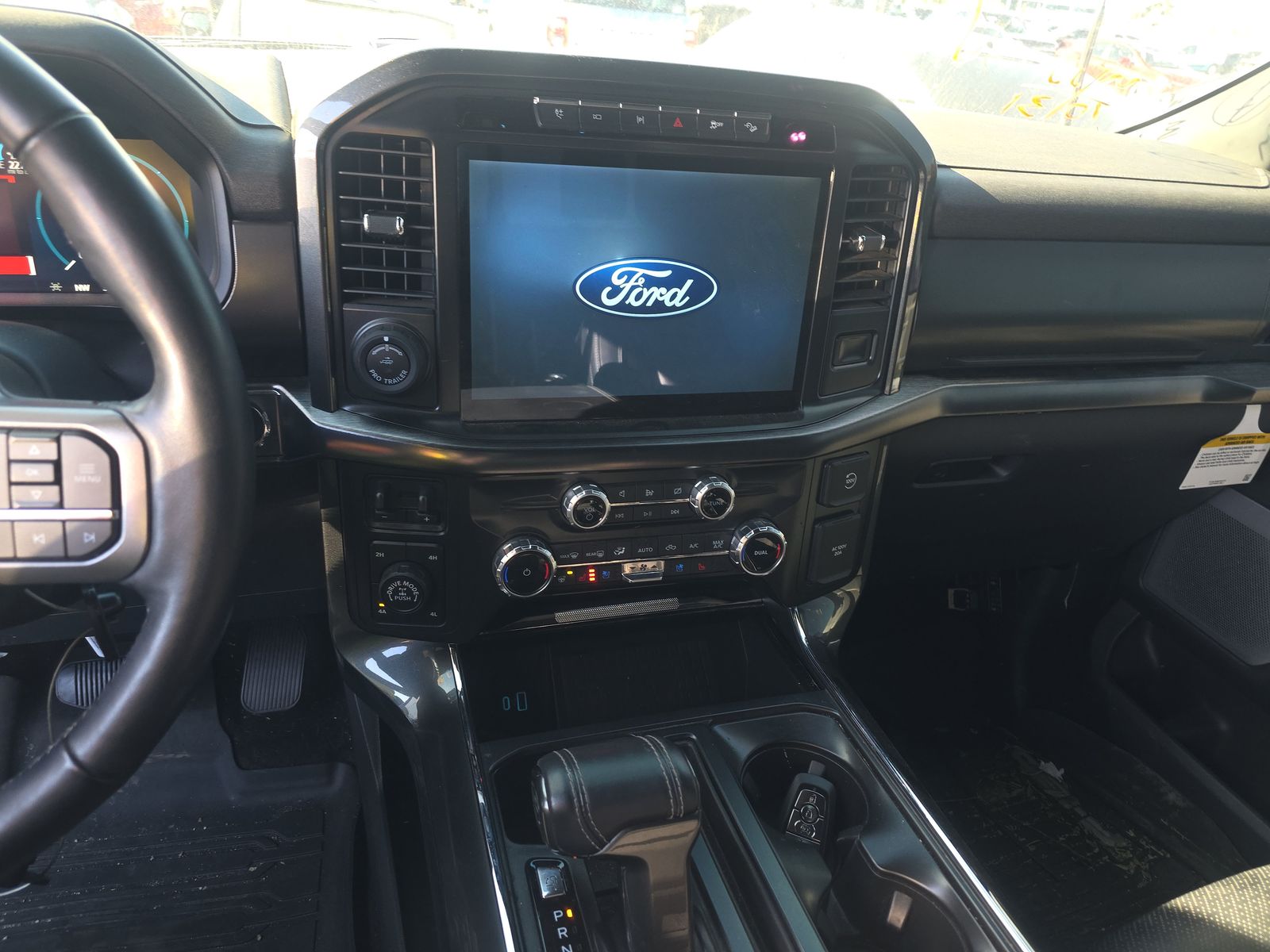 2022 Ford F-150 Hybrid Lariat AWD