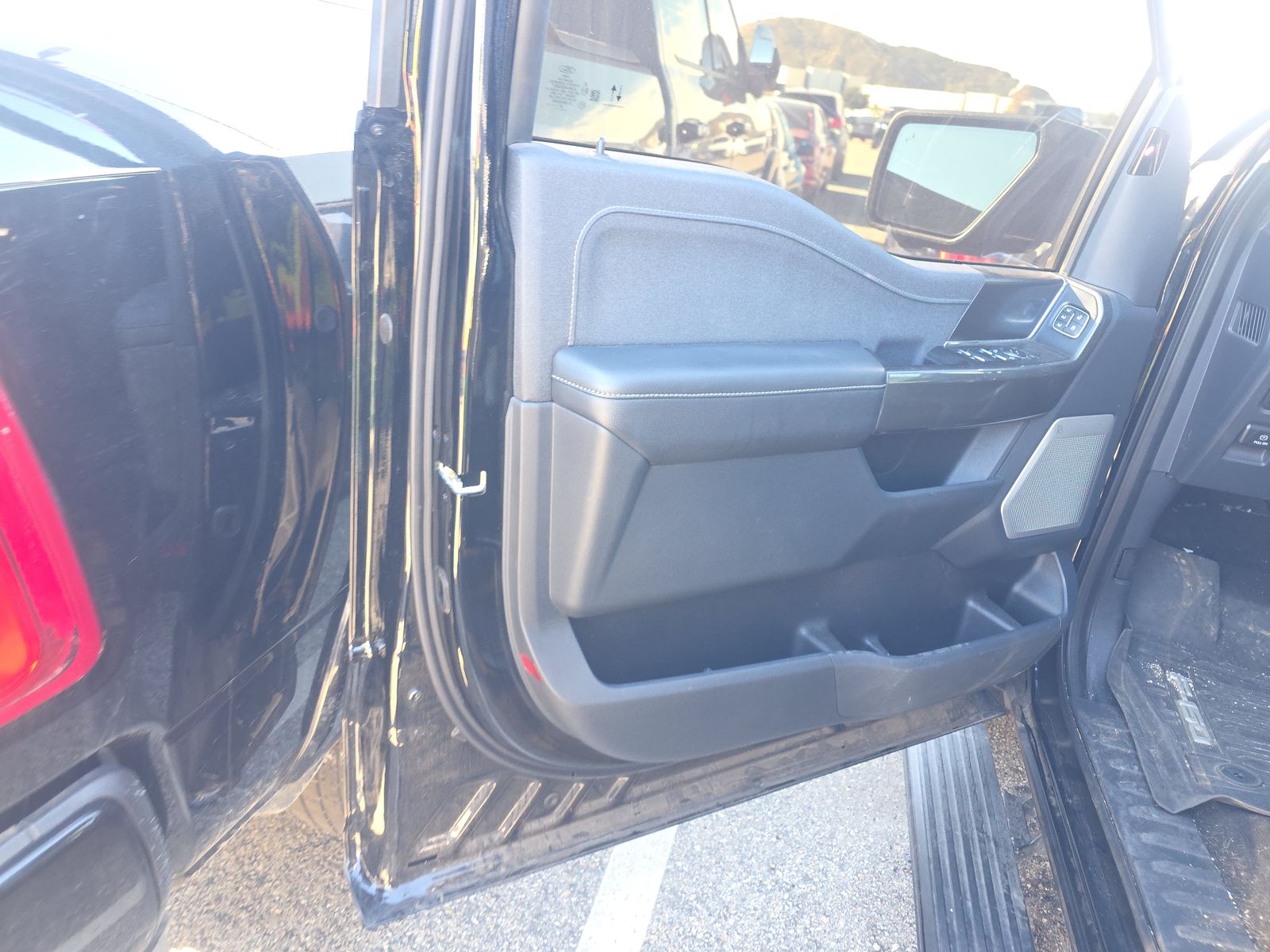 2022 Ford F-150 Hybrid Lariat AWD