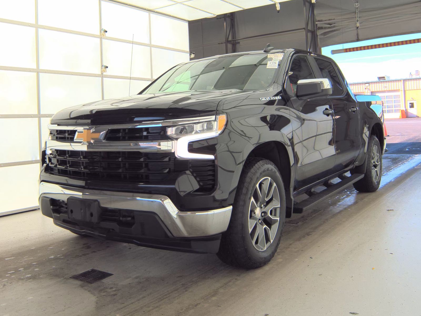 2023 Chevrolet Silverado 1500 LT AWD