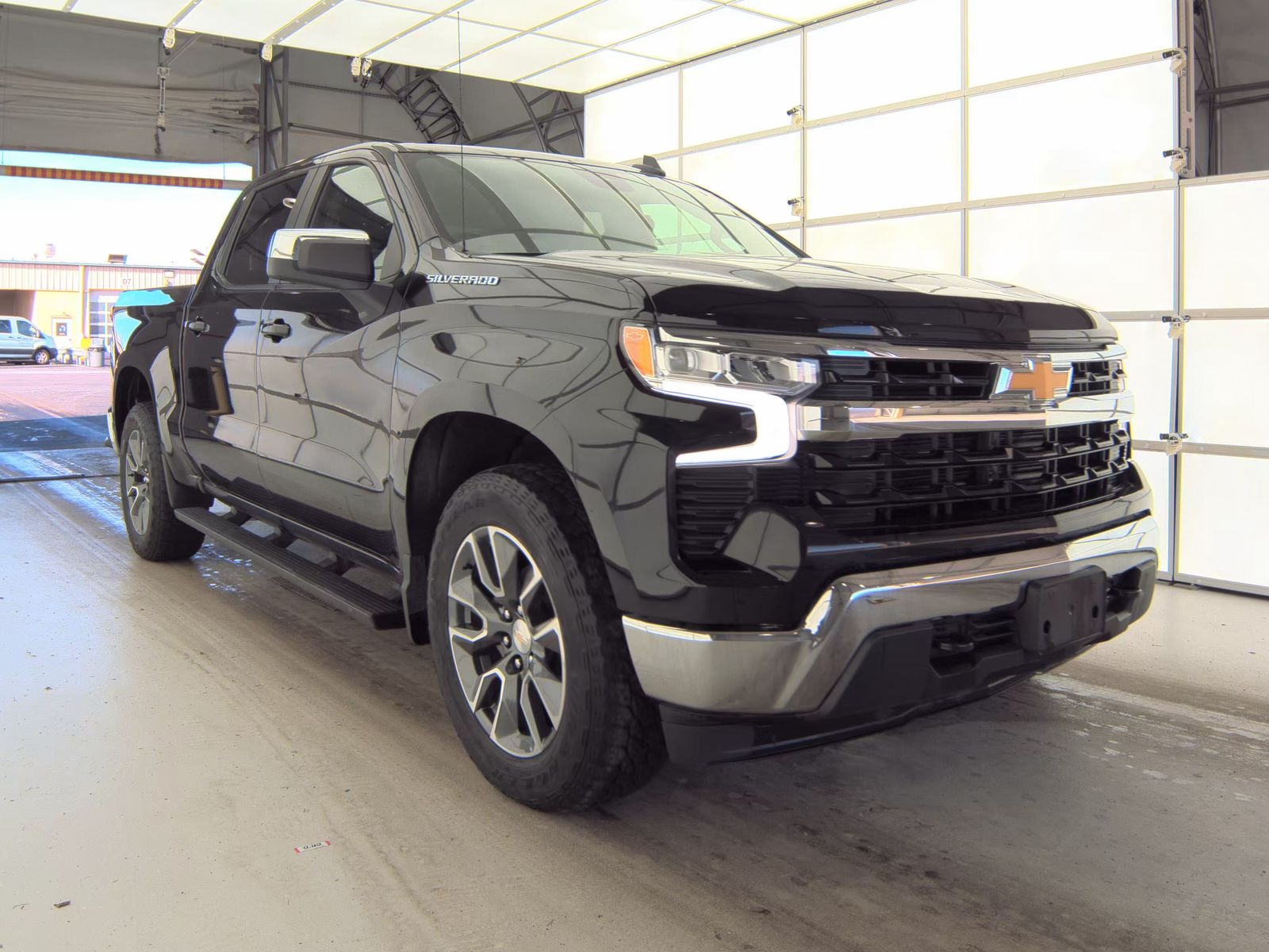 2023 Chevrolet Silverado 1500 LT AWD