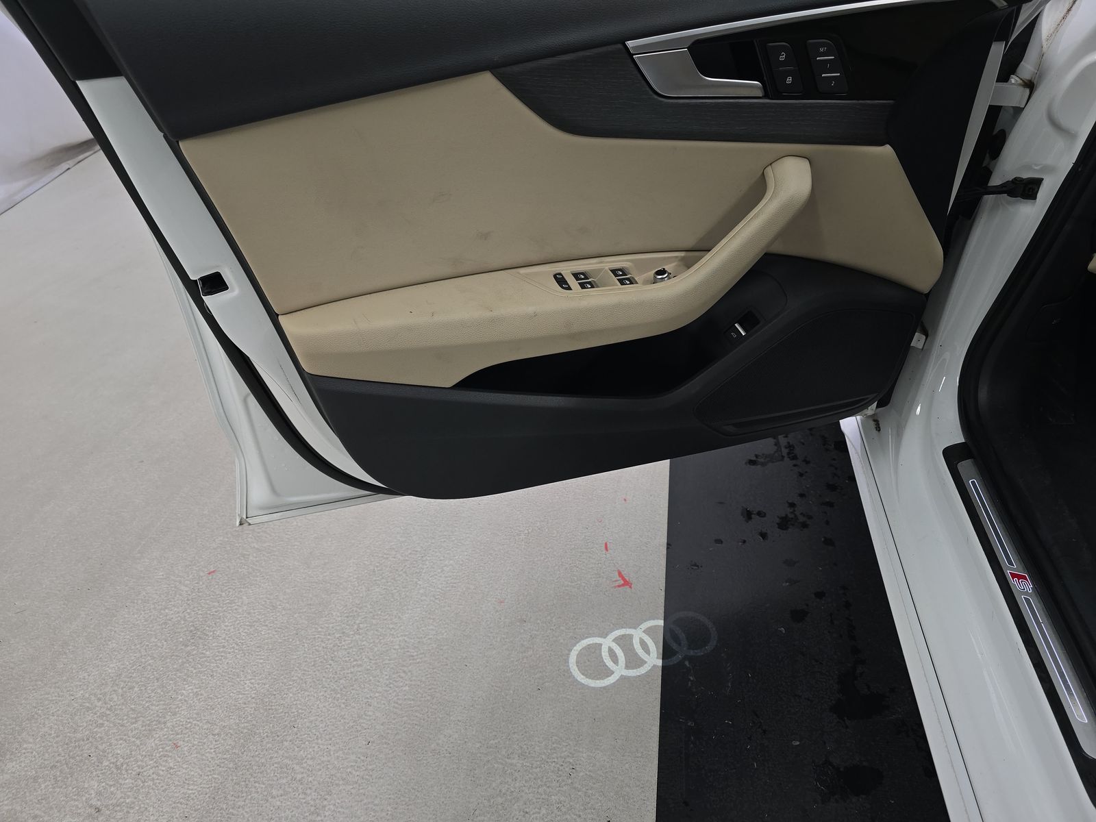 2023 Audi A4 S line Premium AWD