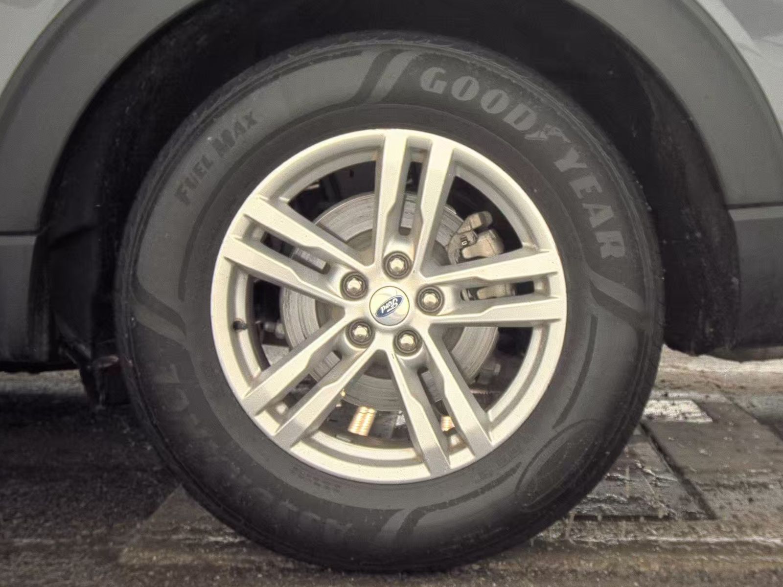 2022 Ford Explorer XLT RWD