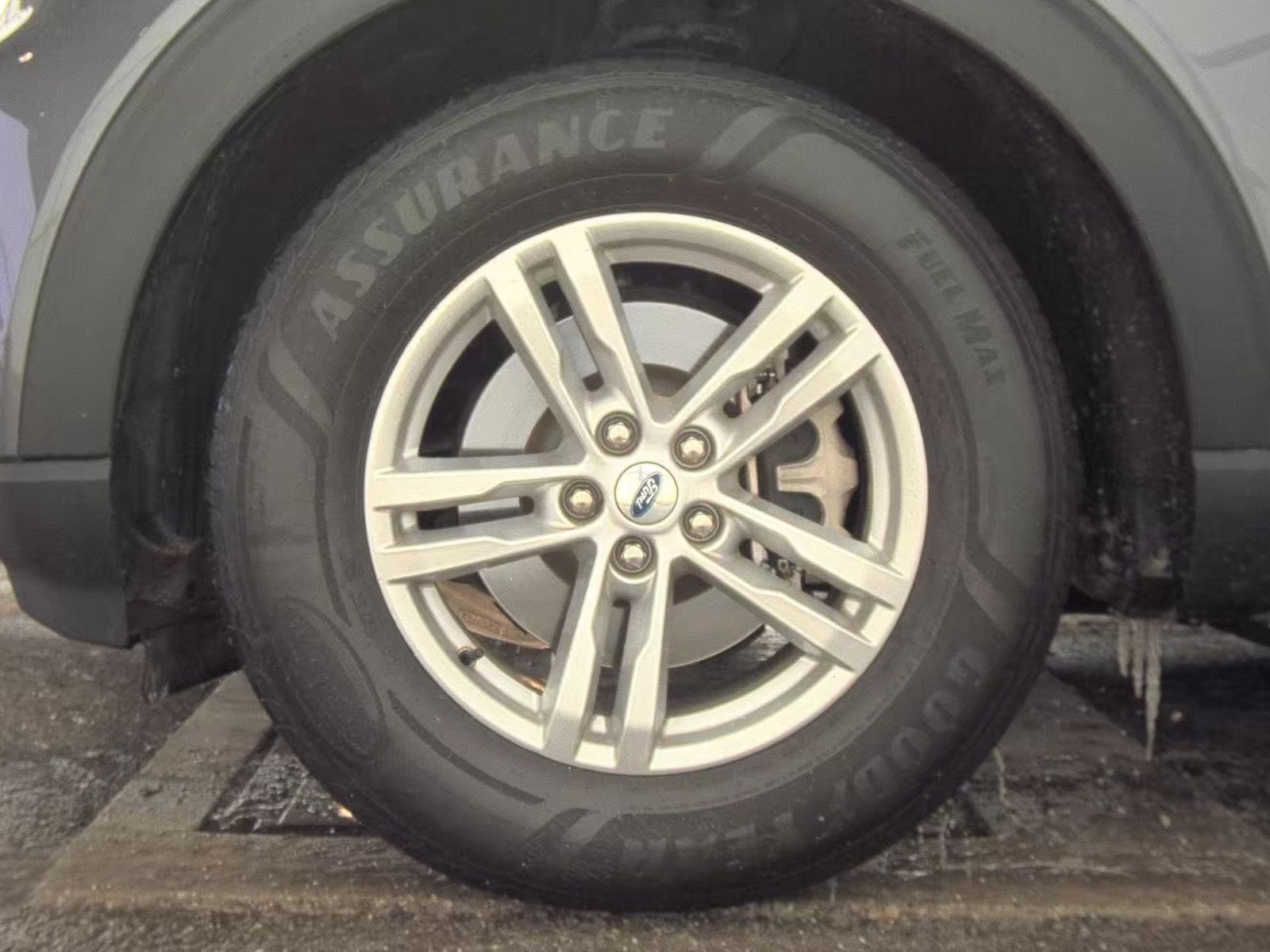 2022 Ford Explorer XLT RWD