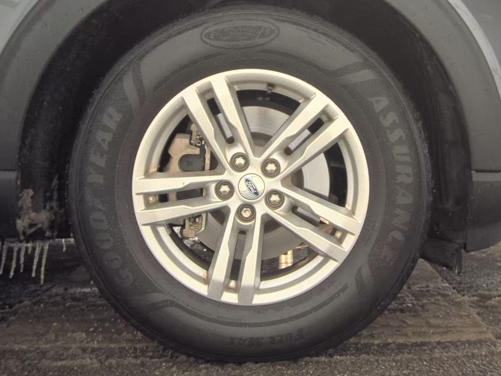 2022 Ford Explorer XLT RWD