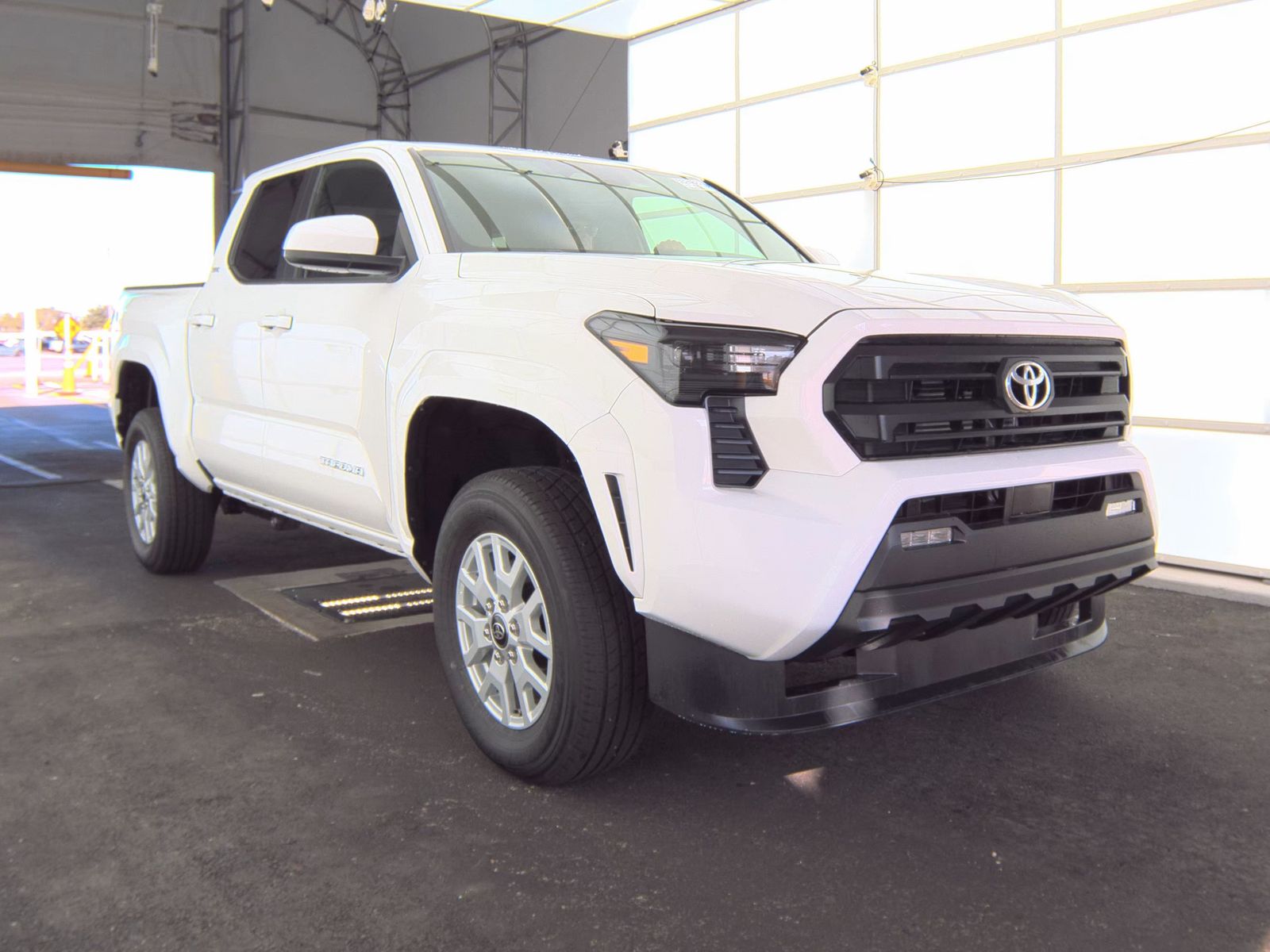 2025 Toyota Tacoma SR5 RWD