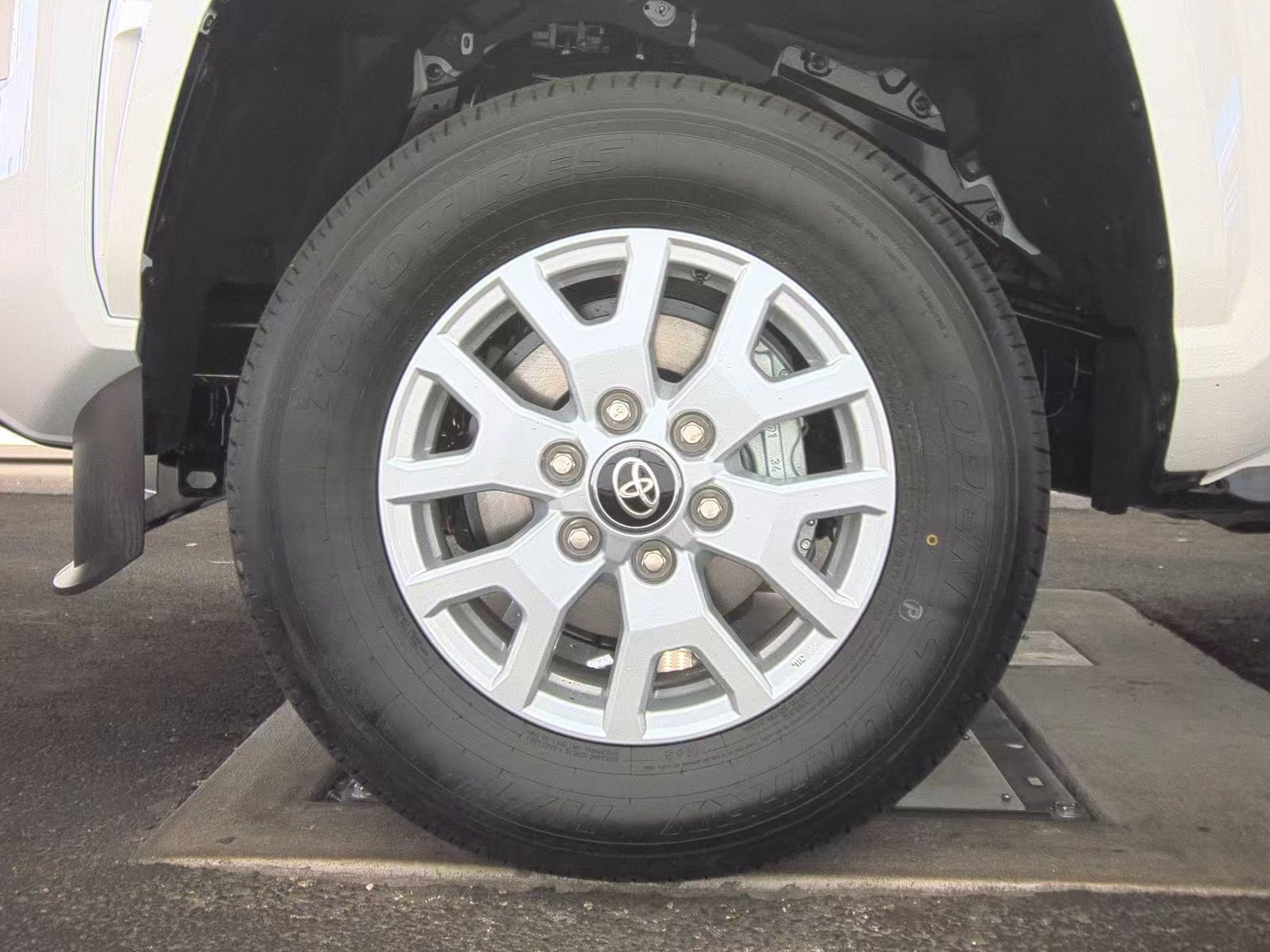 2025 Toyota Tacoma SR5 RWD