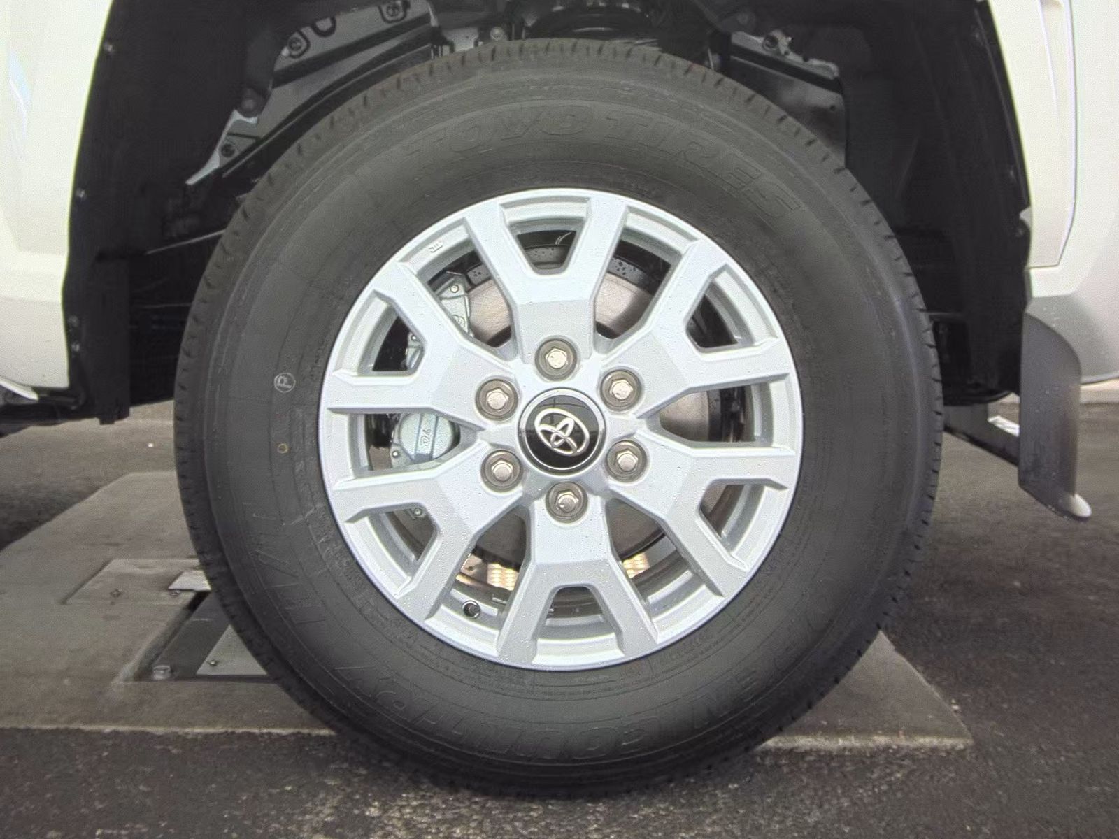 2025 Toyota Tacoma SR5 RWD