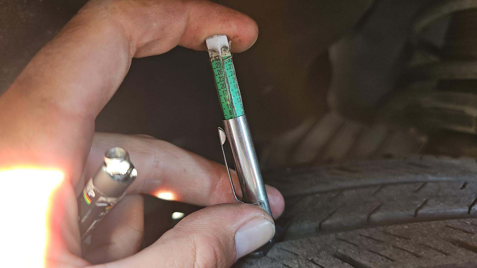 2023 Ford Explorer XLT RWD