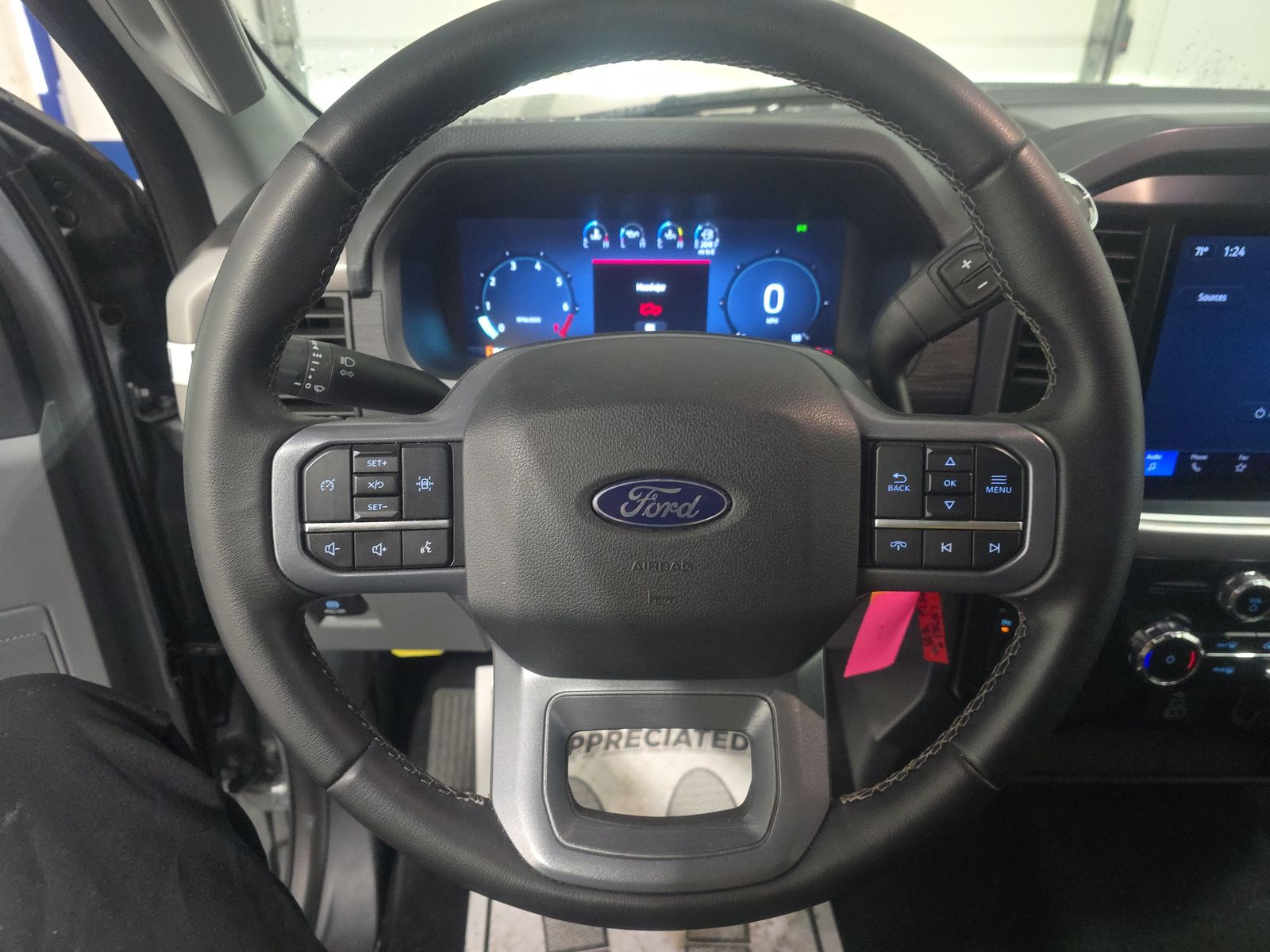 2025 Ford F-150 XLT AWD