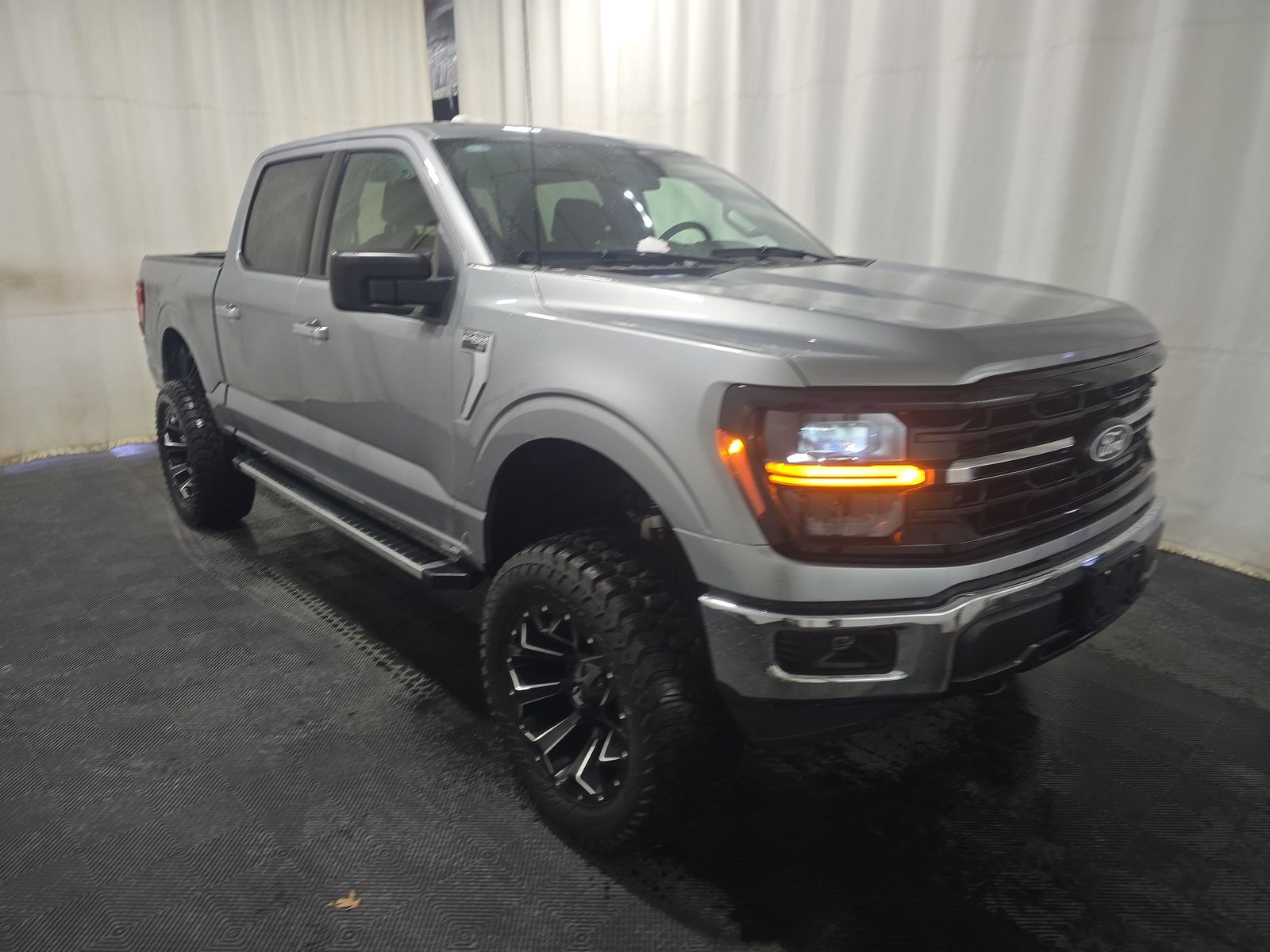 2025 Ford F-150 XLT AWD