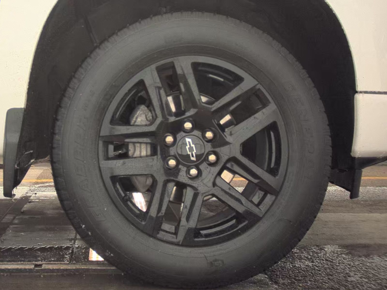 2023 Chevrolet Silverado 1500 Custom AWD