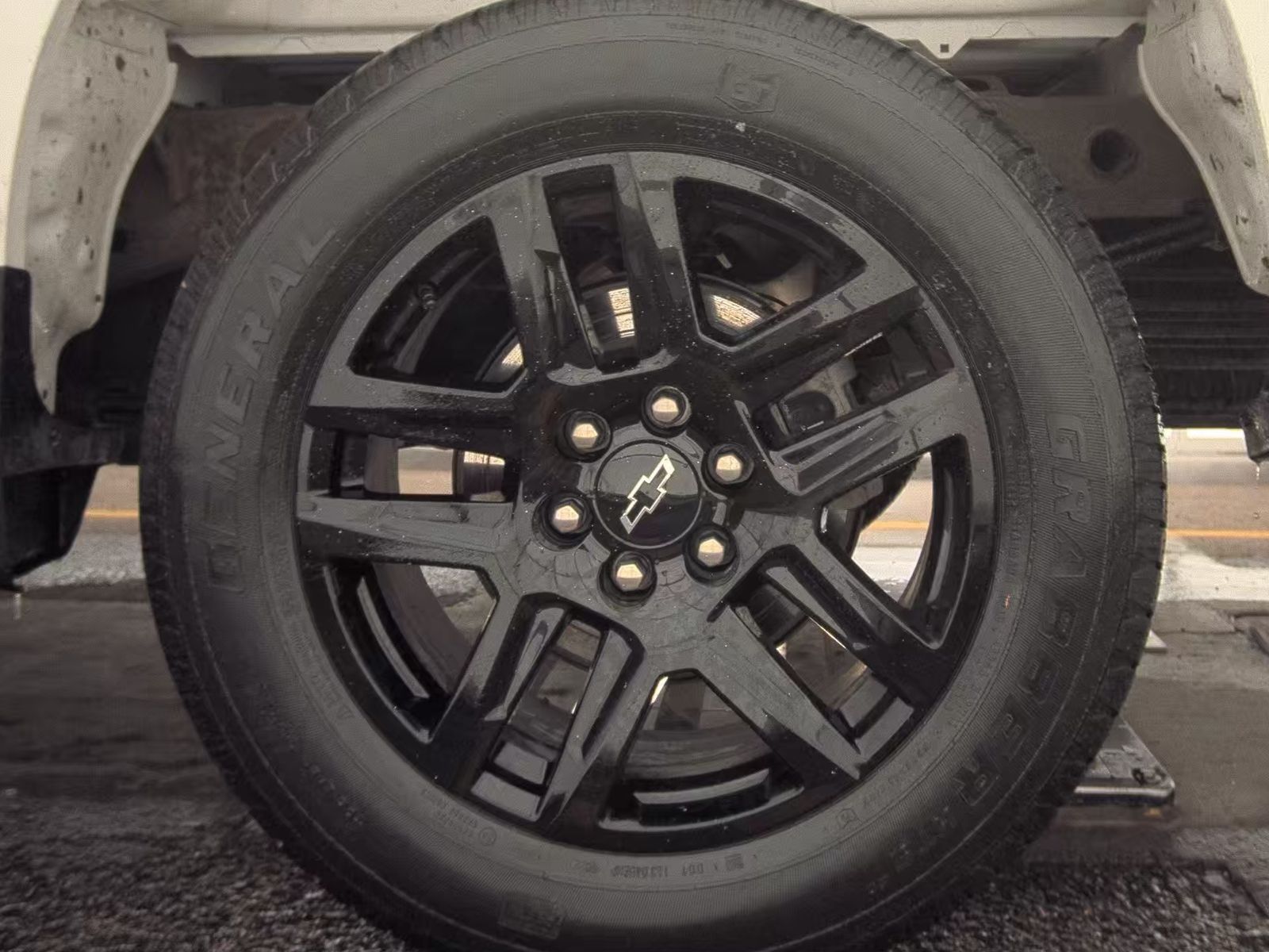 2023 Chevrolet Silverado 1500 Custom AWD