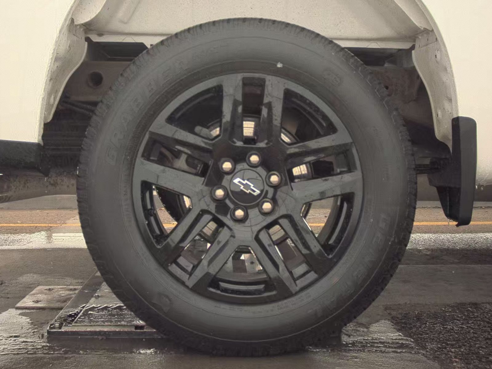 2023 Chevrolet Silverado 1500 Custom AWD