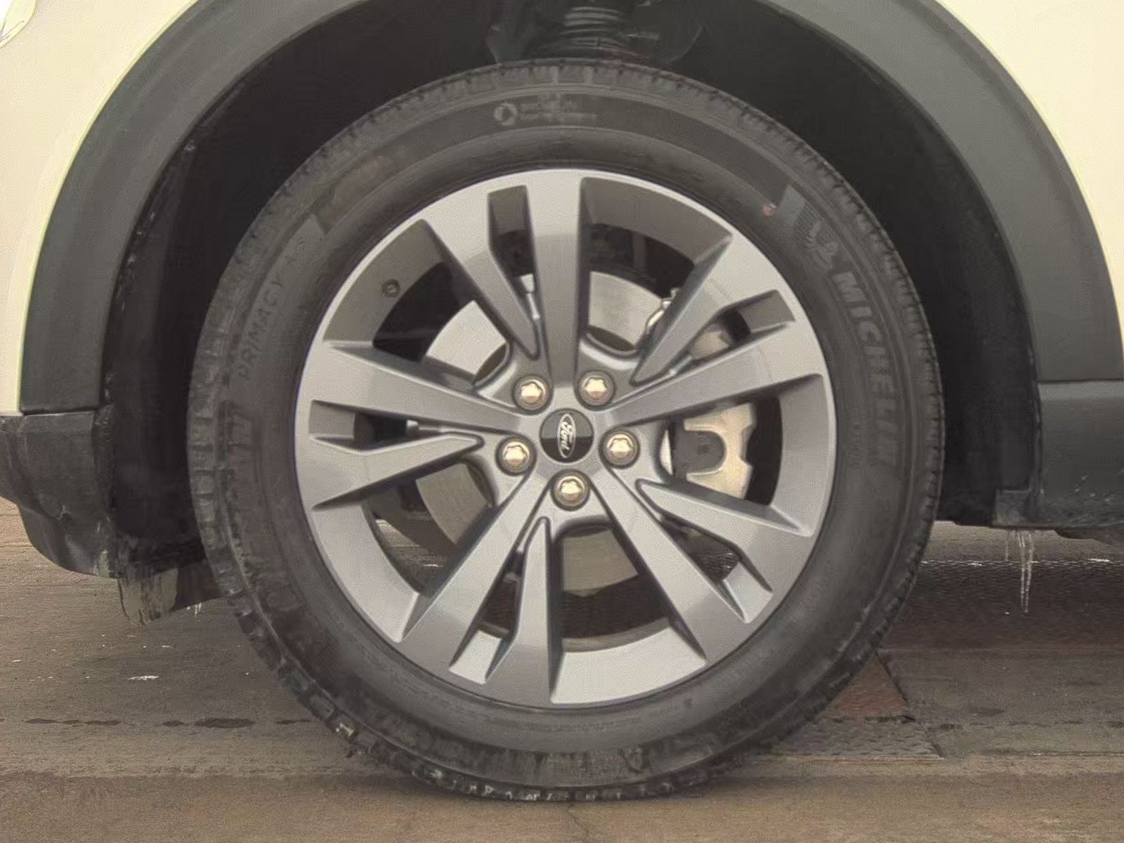 2023 Ford Explorer XLT AWD