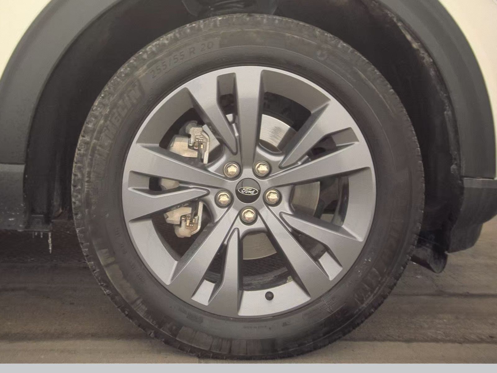 2023 Ford Explorer XLT AWD