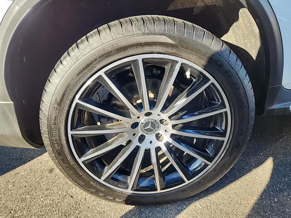 2022 Mercedes-Benz GLC GLC 300 AWD