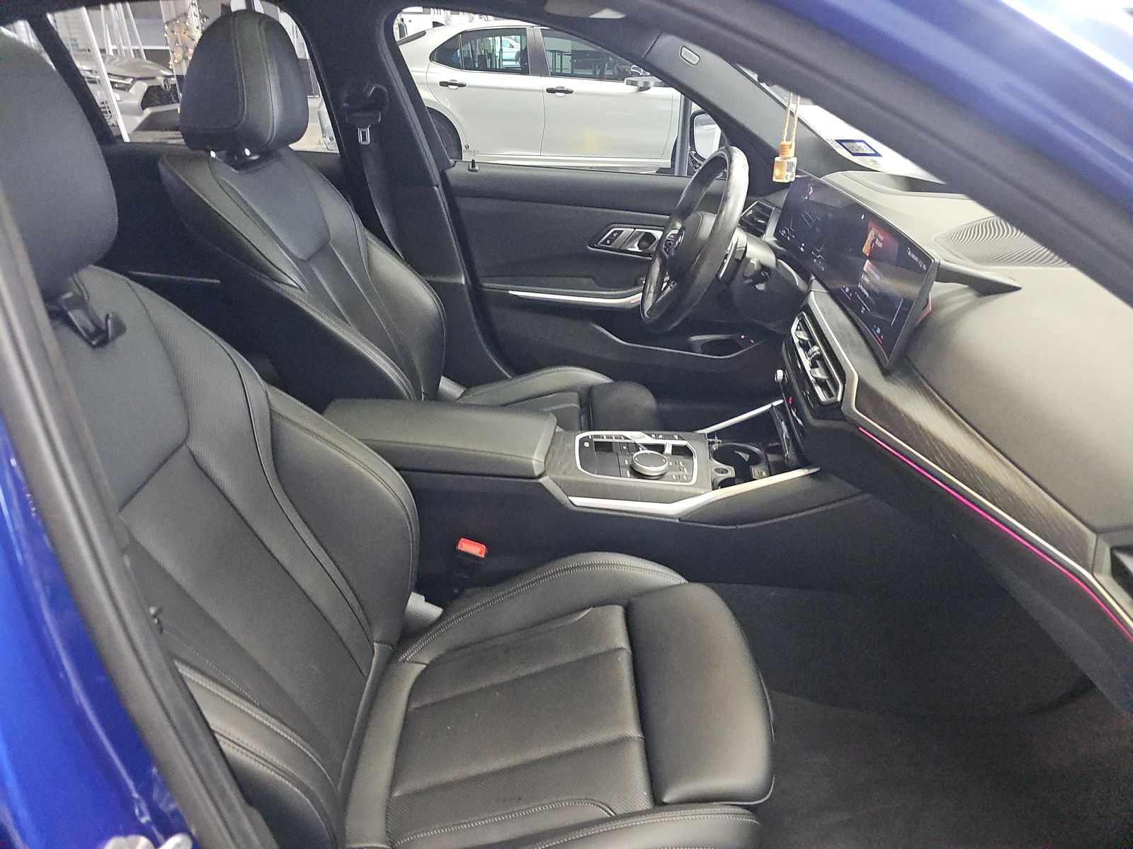 2023 BMW 3 Series 330e RWD