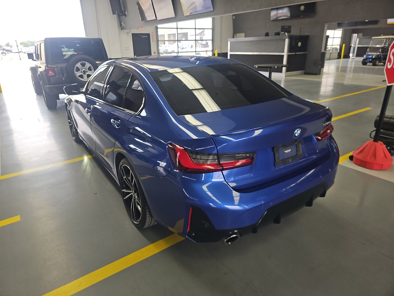 2023 BMW 3 Series 330e RWD