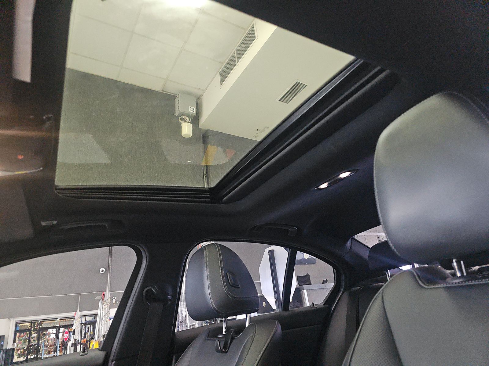 2023 BMW 3 Series 330e RWD