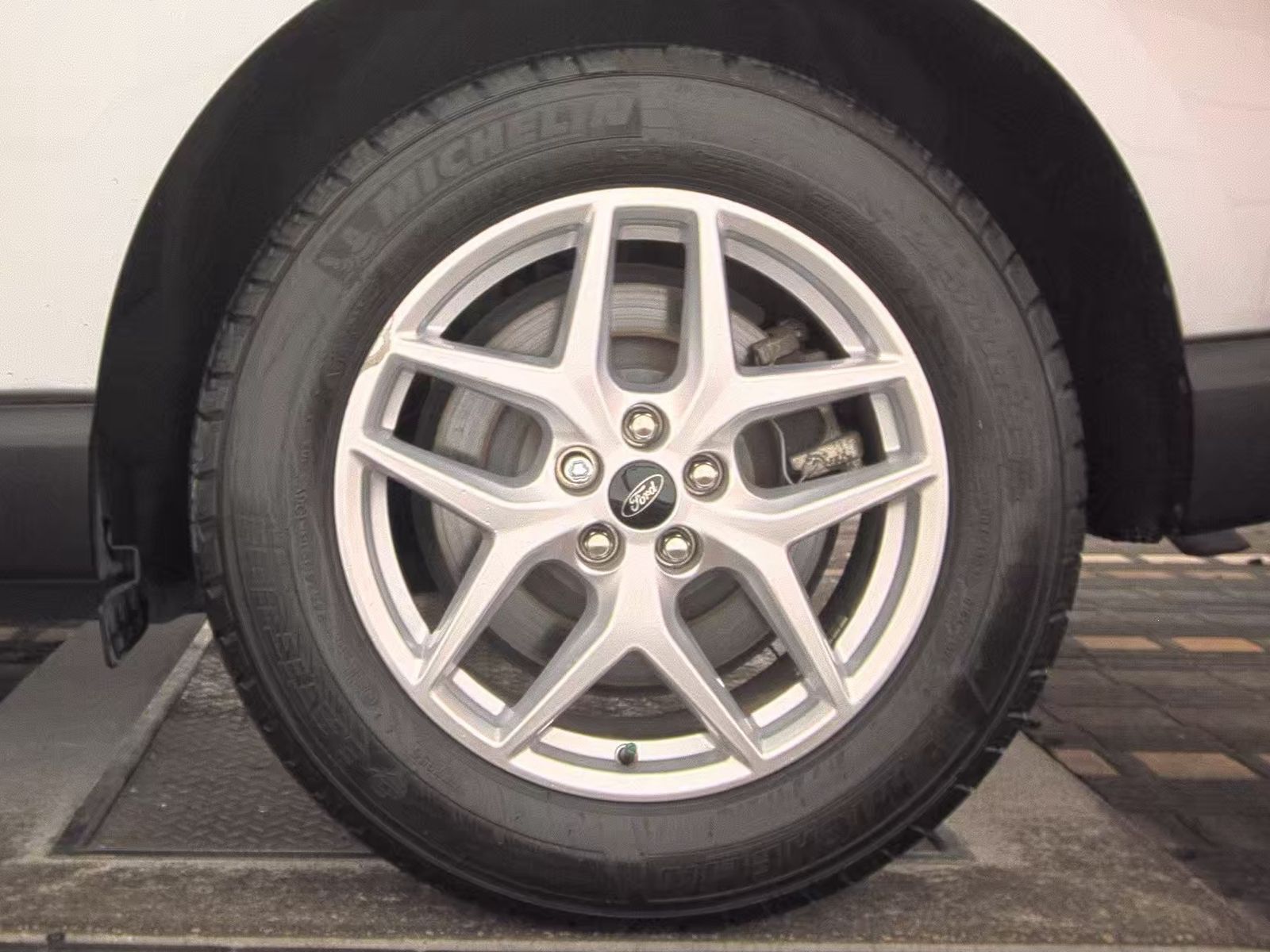 2023 Ford Edge SEL AWD