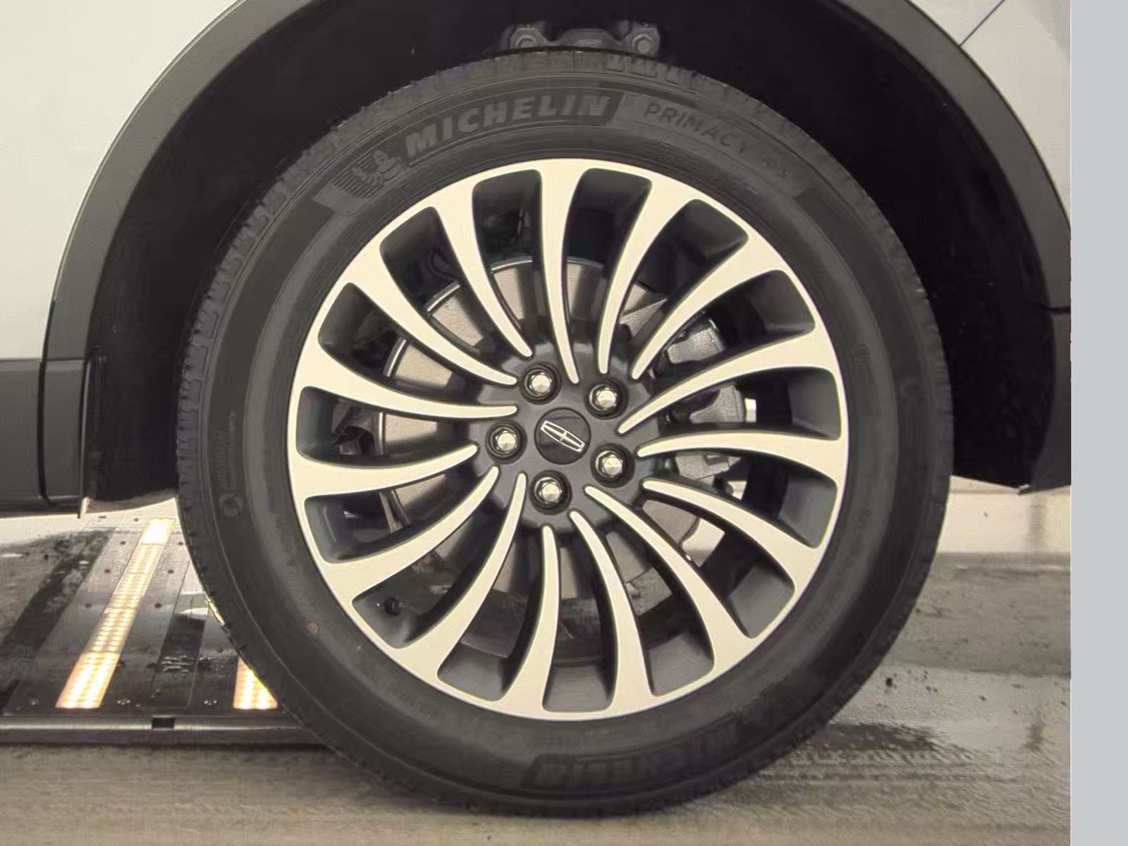 2023 Lincoln Aviator Standard AWD