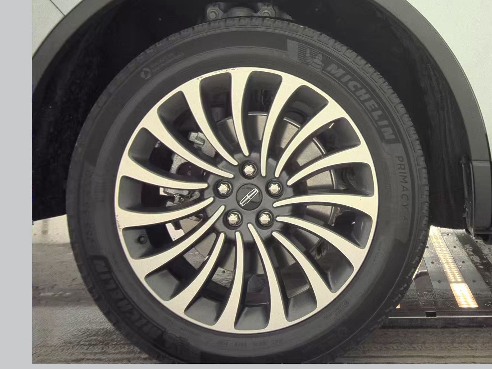 2023 Lincoln Aviator Standard AWD