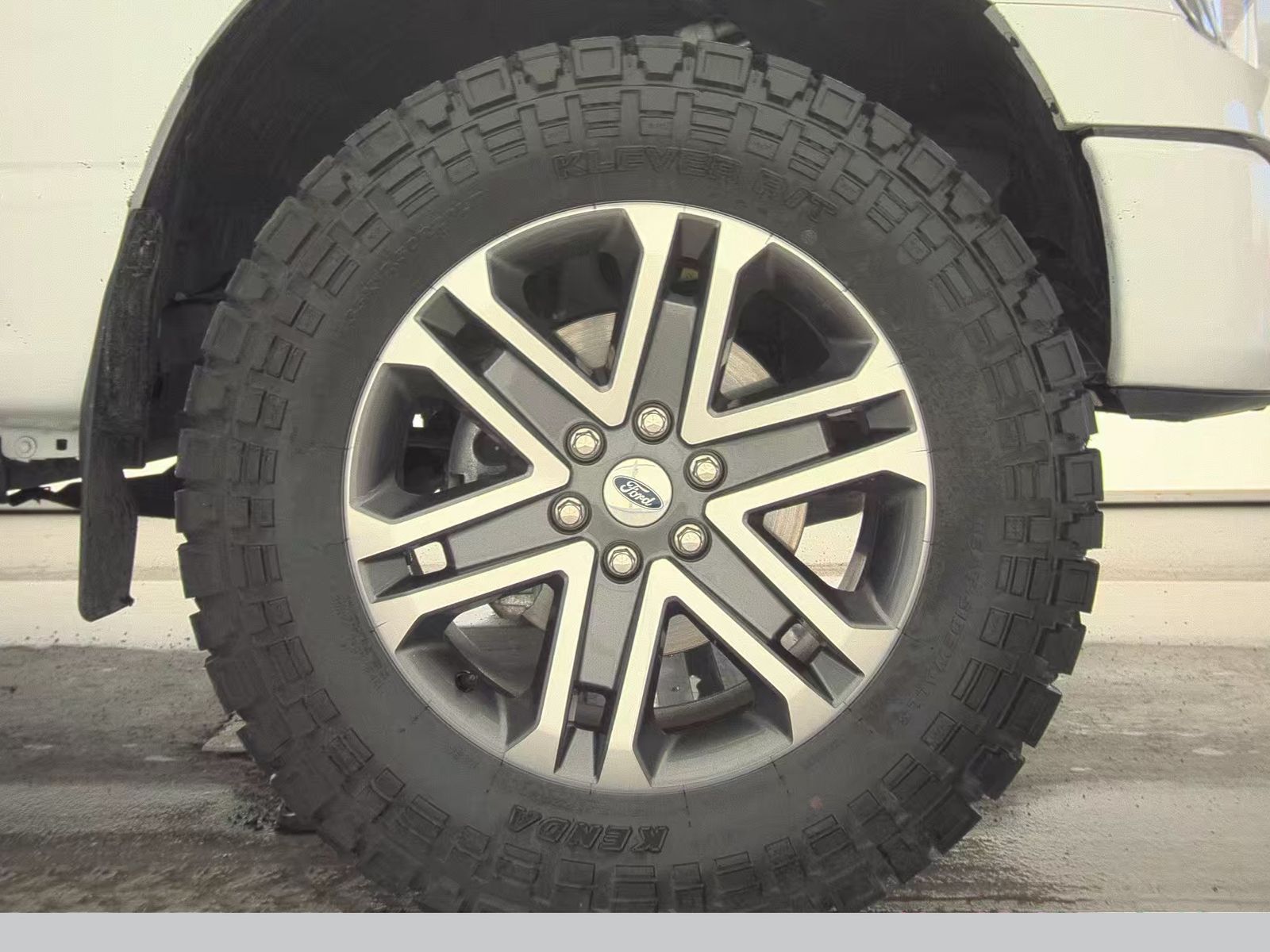 2022 Ford F-150 XL AWD