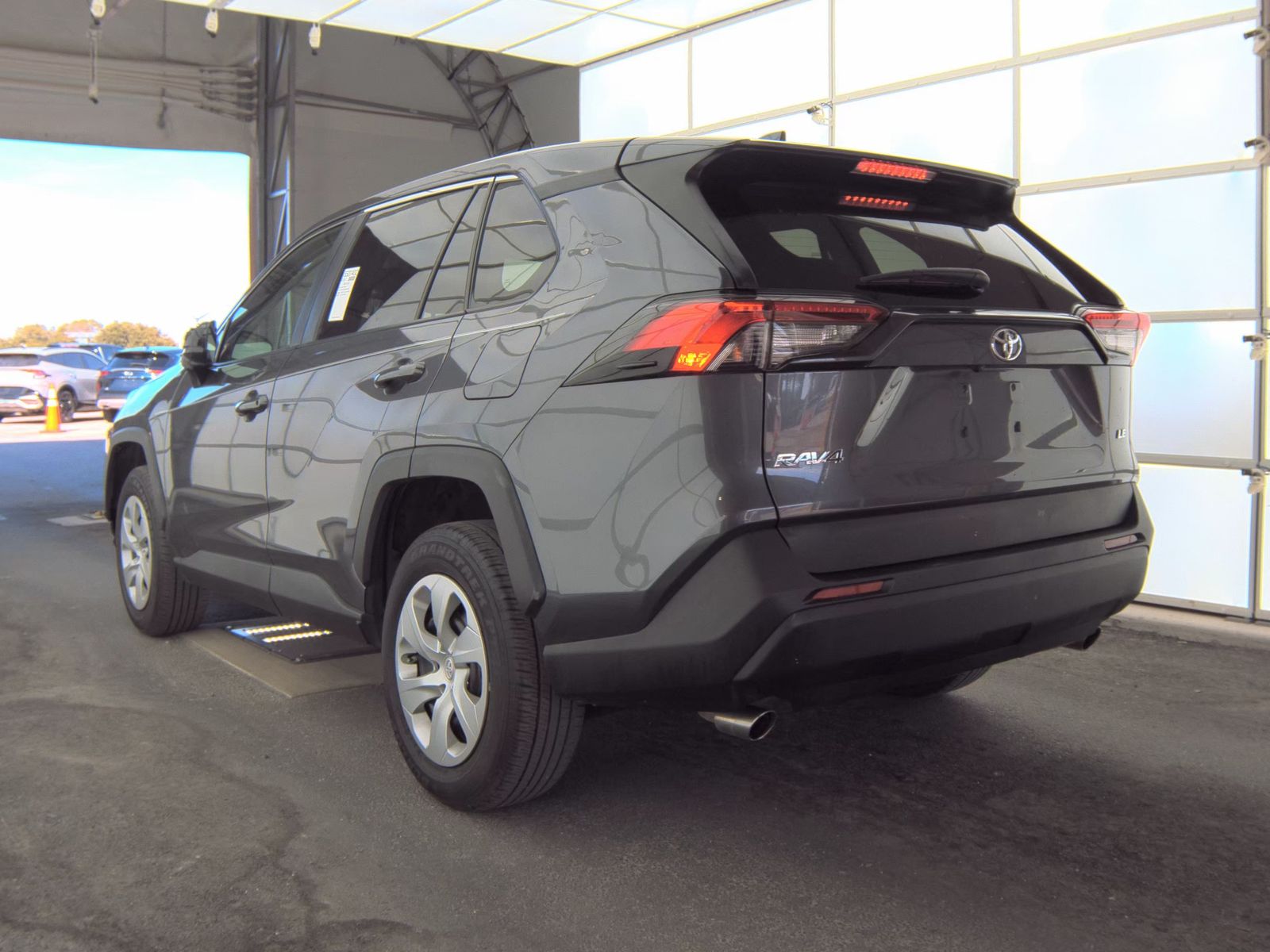 2024 Toyota RAV4 LE FWD