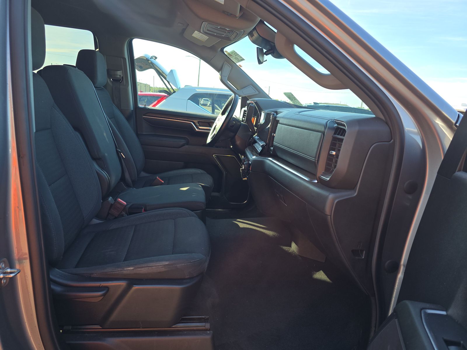 2023 Chevrolet Silverado 1500 LT AWD