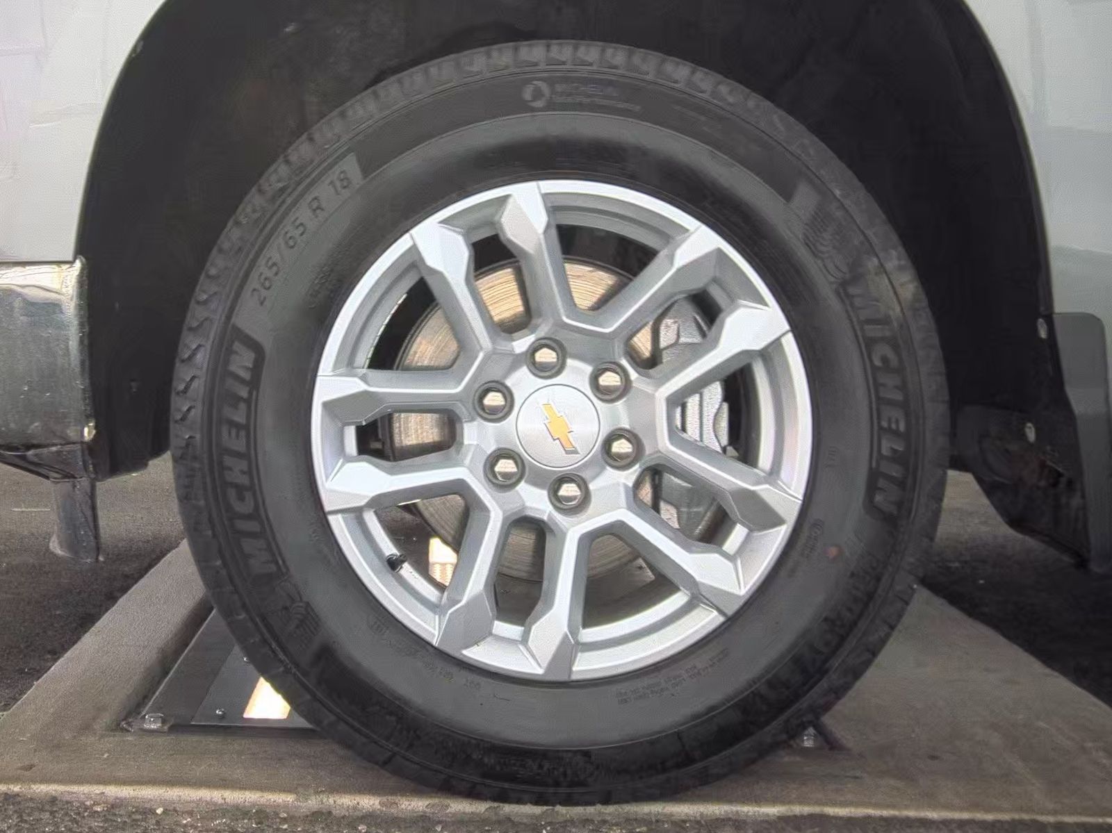 2023 Chevrolet Silverado 1500 LT AWD