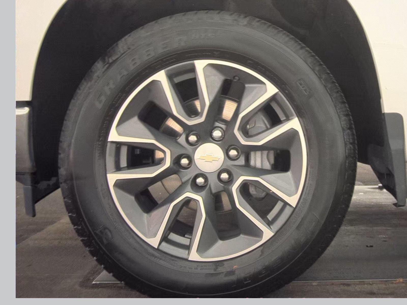 2023 Chevrolet Silverado 1500 LT AWD