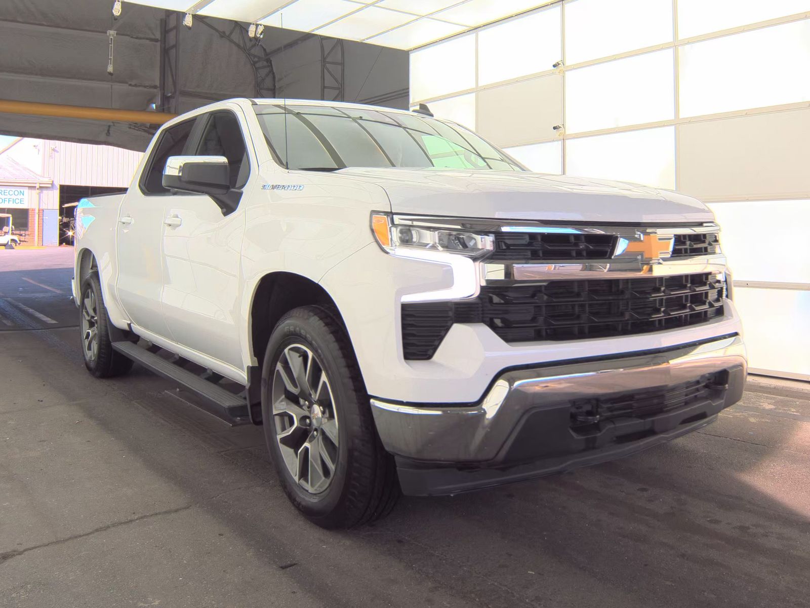 2023 Chevrolet Silverado 1500 LT AWD