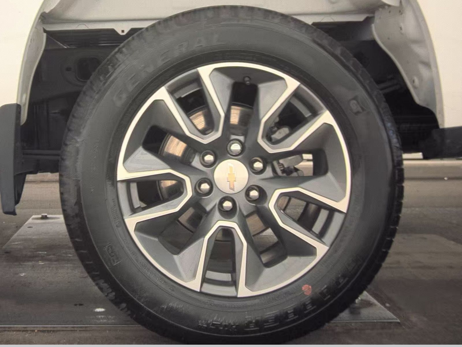 2023 Chevrolet Silverado 1500 LT AWD